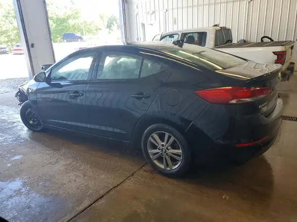 5NPD84LFXJH392281 2018 HYUNDAI ELANTRA - Image 2