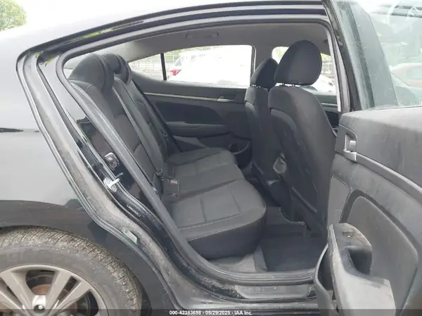 5NPD84LFXJH395780 2018 HYUNDAI ELANTRA - Image 8