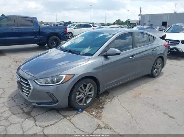 5NPD84LFXJH397903 2018 HYUNDAI ELANTRA - Image 2
