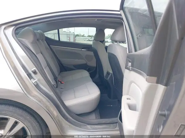 5NPD84LFXJH397903 2018 HYUNDAI ELANTRA - Image 8