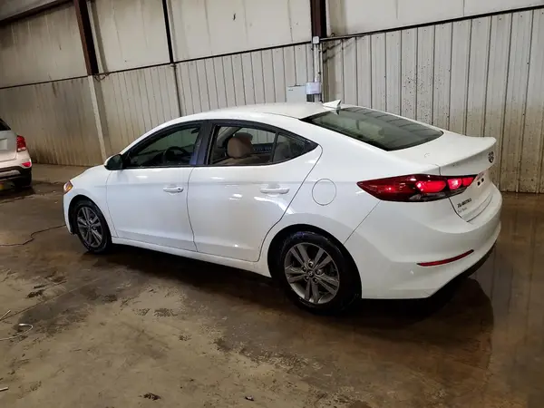 5NPD84LFXJH398923 2018 HYUNDAI ELANTRA - Image 2