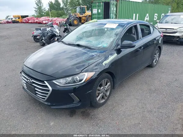 5NPD84LFXJH399490 2018 HYUNDAI ELANTRA - Image 2