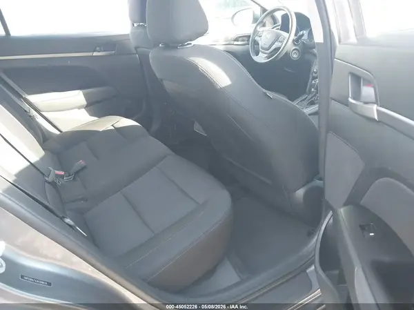 5NPD84LFXJH399618 2018 HYUNDAI ELANTRA - Image 8