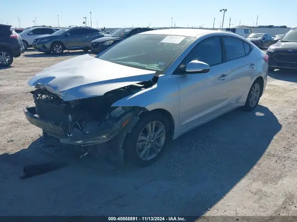 5NPD84LFXJH400069 2018 HYUNDAI ELANTRA - Image 2