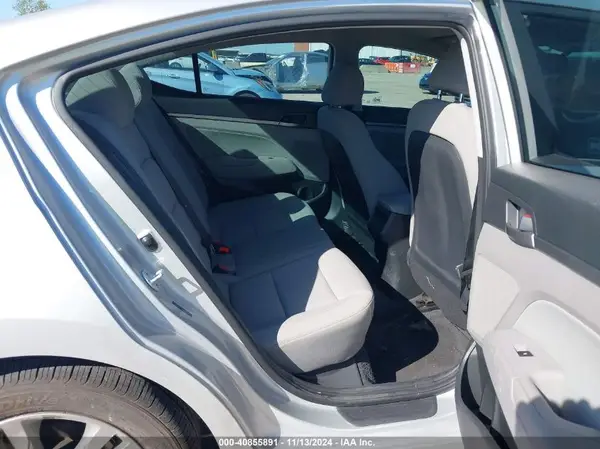 5NPD84LFXJH400069 2018 HYUNDAI ELANTRA - Image 8