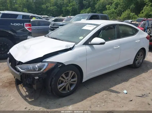 5NPD84LFXJH400430 2018 HYUNDAI ELANTRA - Image 2
