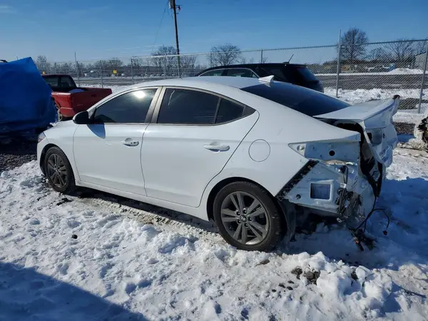 5NPD84LFXJH402839 2018 HYUNDAI ELANTRA - Image 2