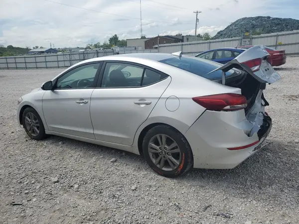 5NPD84LFXJH402873 2018 HYUNDAI ELANTRA - Image 2