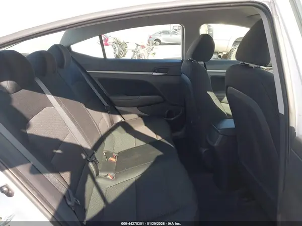 5NPD84LFXKH403202 2019 HYUNDAI ELANTRA - Image 8