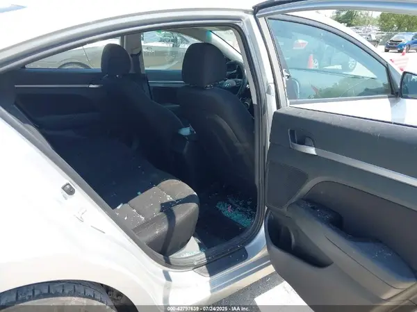 5NPD84LFXKH403507 2019 HYUNDAI ELANTRA - Image 8