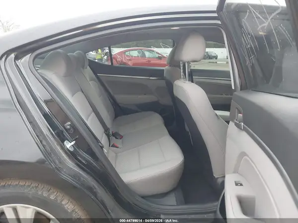 5NPD84LFXKH404429 2019 HYUNDAI ELANTRA - Image 8