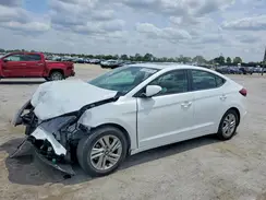 5NPD84LFXKH405368 2019 HYUNDAI ELANTRA