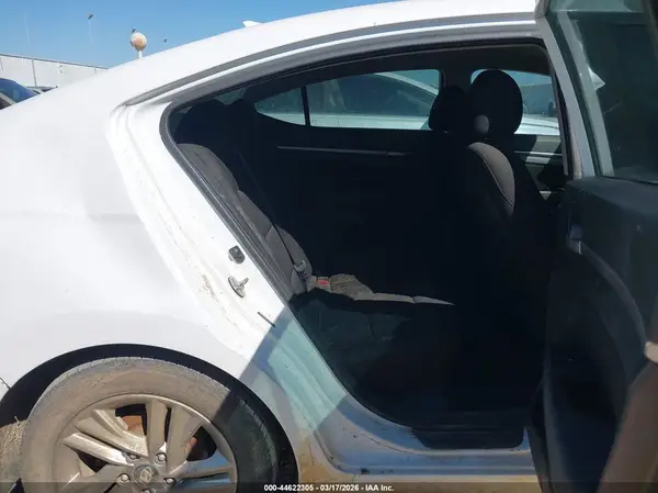 5NPD84LFXKH408884 2019 HYUNDAI ELANTRA - Image 8