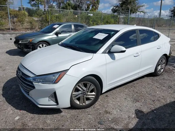 5NPD84LFXKH410893 2019 HYUNDAI ELANTRA - Image 2