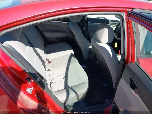 5NPD84LFXKH411879 2019 HYUNDAI ELANTRA - Image 8
