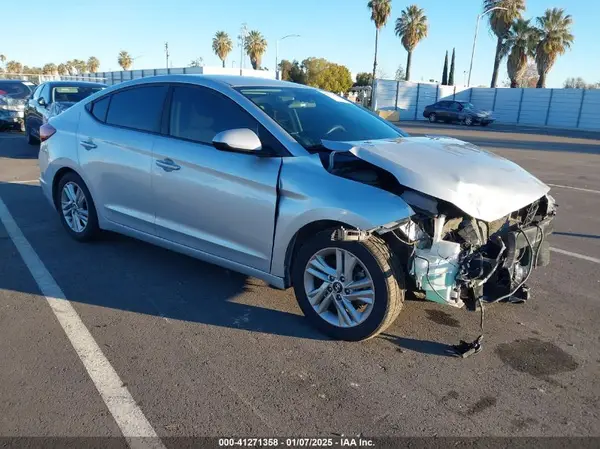 5NPD84LFXKH413003 2019 HYUNDAI ELANTRA - Image 1