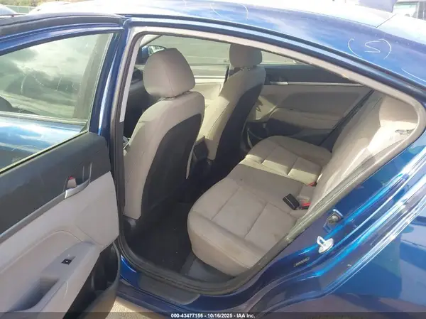 5NPD84LFXKH413227 2019 HYUNDAI ELANTRA - Image 8