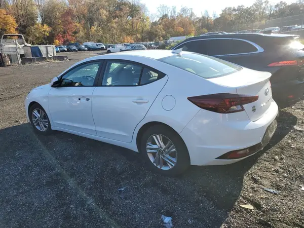 5NPD84LFXKH413471 2019 HYUNDAI ELANTRA - Image 2