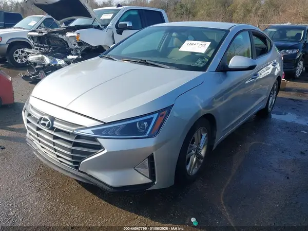 5NPD84LFXKH414877 2019 HYUNDAI ELANTRA - Image 2