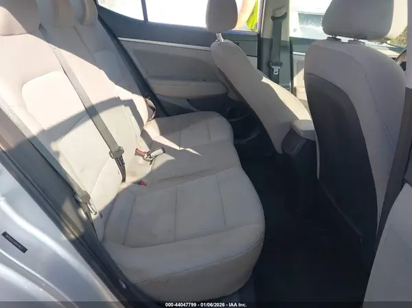 5NPD84LFXKH414877 2019 HYUNDAI ELANTRA - Image 8