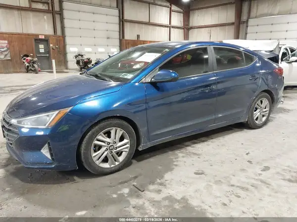 5NPD84LFXKH414913 2019 HYUNDAI ELANTRA - Image 2