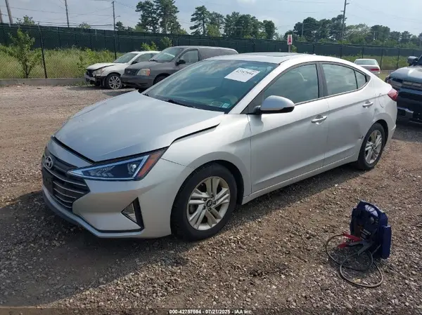 5NPD84LFXKH418380 2019 HYUNDAI ELANTRA - Image 2