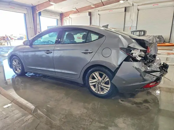 5NPD84LFXKH421120 2019 HYUNDAI ELANTRA - Image 2