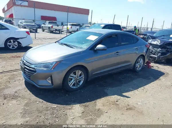 5NPD84LFXKH424356 2019 HYUNDAI ELANTRA - Image 2