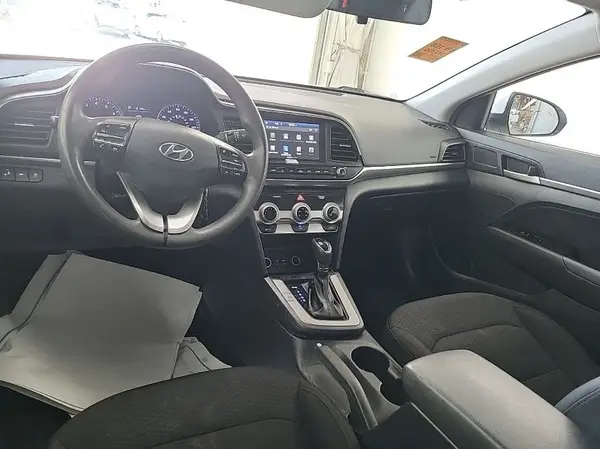 5NPD84LFXKH425149 2019 HYUNDAI ELANTRA - Image 2