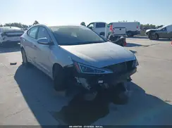 5NPD84LFXKH425359 2019 HYUNDAI ELANTRA