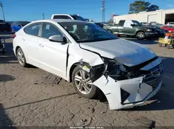 5NPD84LFXKH427709 2019 HYUNDAI ELANTRA