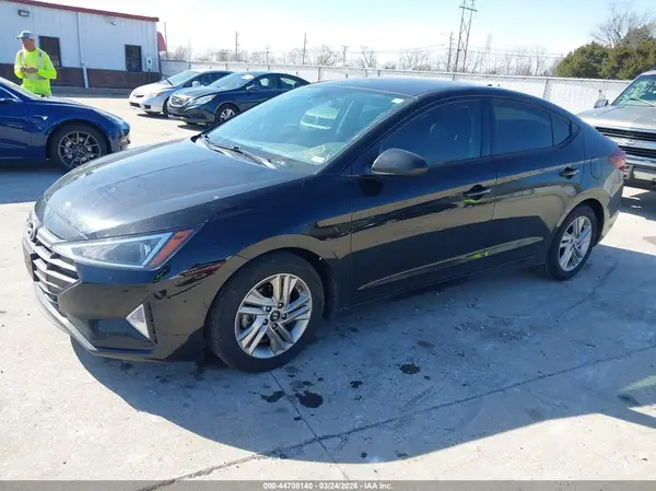 5NPD84LFXKH429170 2019 HYUNDAI ELANTRA - Image 2