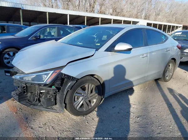 5NPD84LFXKH433266 2019 HYUNDAI ELANTRA - Image 2