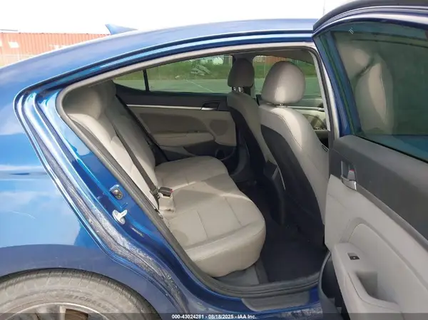5NPD84LFXKH434742 2019 HYUNDAI ELANTRA - Image 8