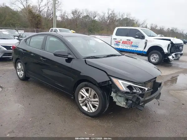 5NPD84LFXKH435745 2019 HYUNDAI ELANTRA - Image 1