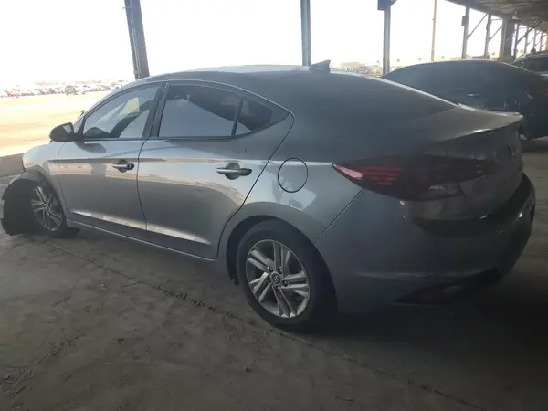 5NPD84LFXKH436345 2019 HYUNDAI ELANTRA - Image 2