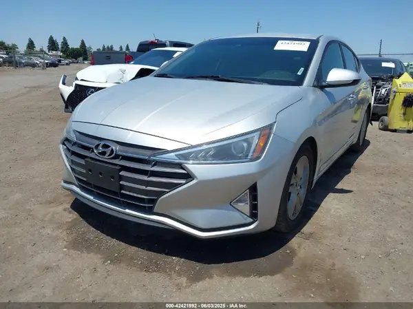 5NPD84LFXKH436488 2019 HYUNDAI ELANTRA - Image 2