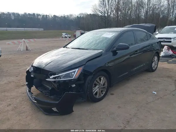 5NPD84LFXKH437043 2019 HYUNDAI ELANTRA - Image 2