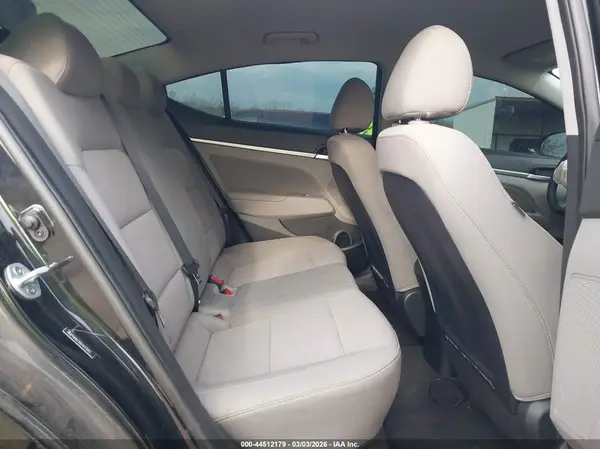 5NPD84LFXKH437043 2019 HYUNDAI ELANTRA - Image 8