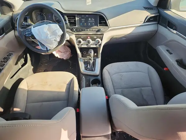5NPD84LFXKH440220 2019 HYUNDAI ELANTRA - Image 8