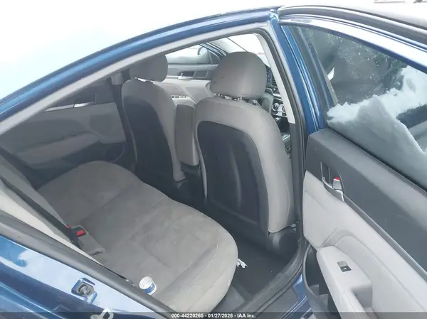 5NPD84LFXKH443117 2019 HYUNDAI ELANTRA - Image 8