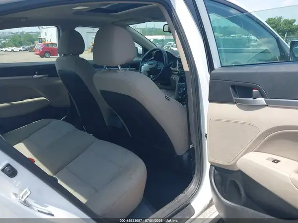 5NPD84LFXKH446356 2019 HYUNDAI ELANTRA - Image 8