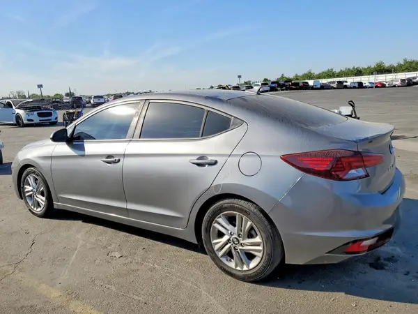 5NPD84LFXKH446437 2019 HYUNDAI ELANTRA - Image 2