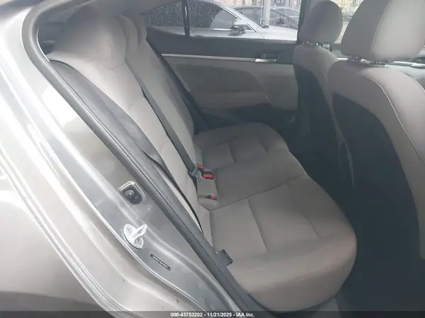 5NPD84LFXKH446857 2019 HYUNDAI ELANTRA - Image 8