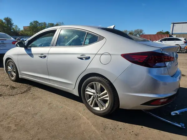 5NPD84LFXKH449046 2019 HYUNDAI ELANTRA - Image 2