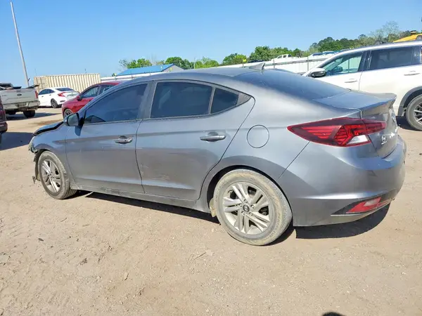 5NPD84LFXKH450830 2019 HYUNDAI ELANTRA - Image 2