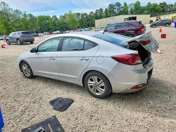 5NPD84LFXKH454716 2019 HYUNDAI ELANTRA - Image 2