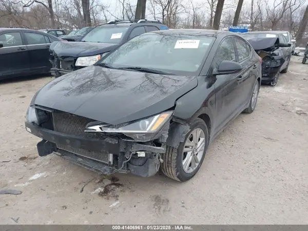 5NPD84LFXKH455803 2019 HYUNDAI ELANTRA - Image 2