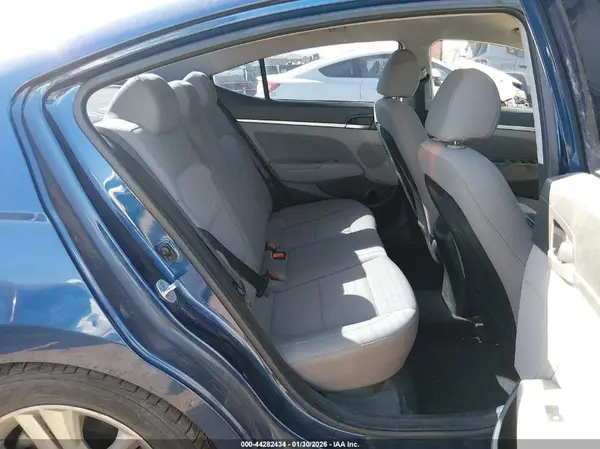 5NPD84LFXKH458300 2019 HYUNDAI ELANTRA - Image 8