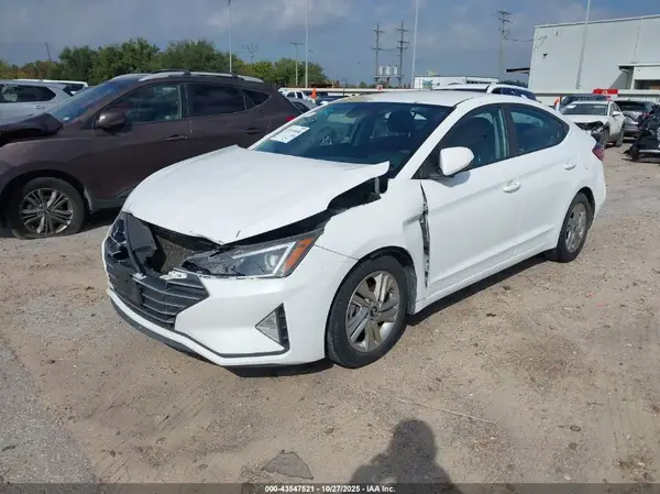 5NPD84LFXKH458488 2019 HYUNDAI ELANTRA - Image 2